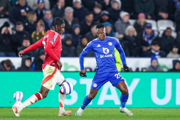 是篮球场上 是篮球场上